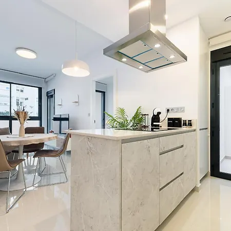 Casanovas Sunrise Apartment *